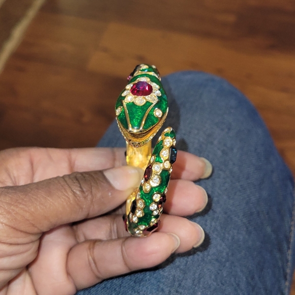 Kenneth Jay Lane Enamel Snake Bracelet - Picture 9 of 10